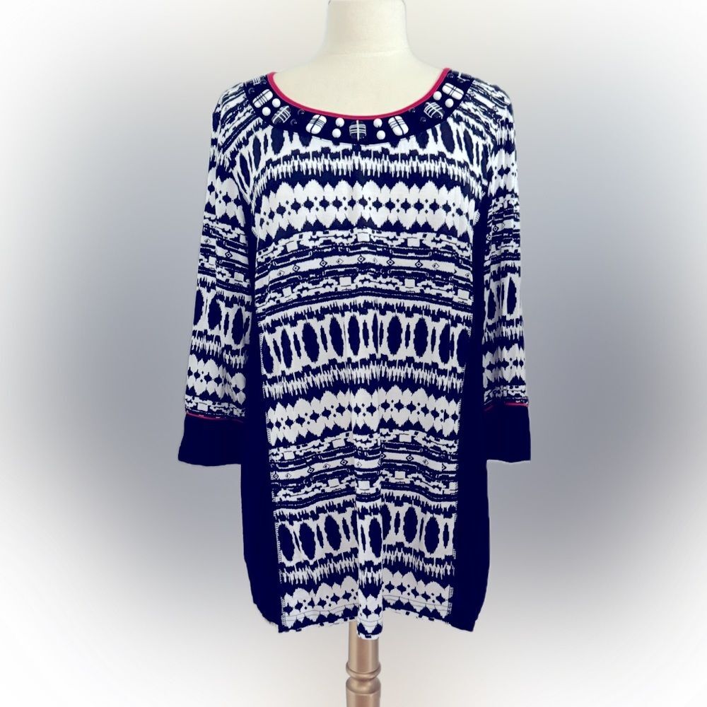 Like new! City Girl Nancy Bolen beautifully beaded flowy top!